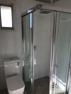 shower-screen-fully-framed-corner-entry-chrome-sliding-both-sides-1